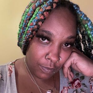 Meet your Posher, Shayna